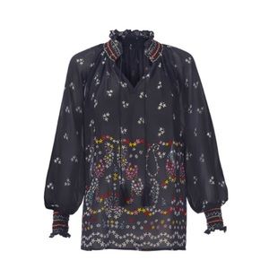 153. NWOT by Cabi the “Enjoy Blouse” Item #5784, Size Medium, Color Navy